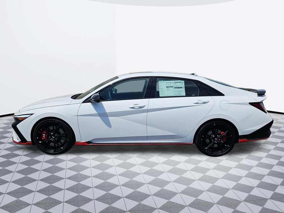 2026 Hyundai Elantra N Base - Image 3