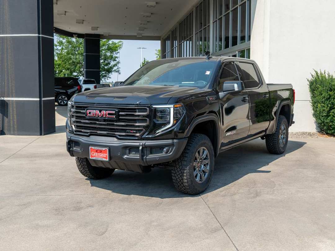 2026 GMC Sierra 1500 AT4X - Image 3
