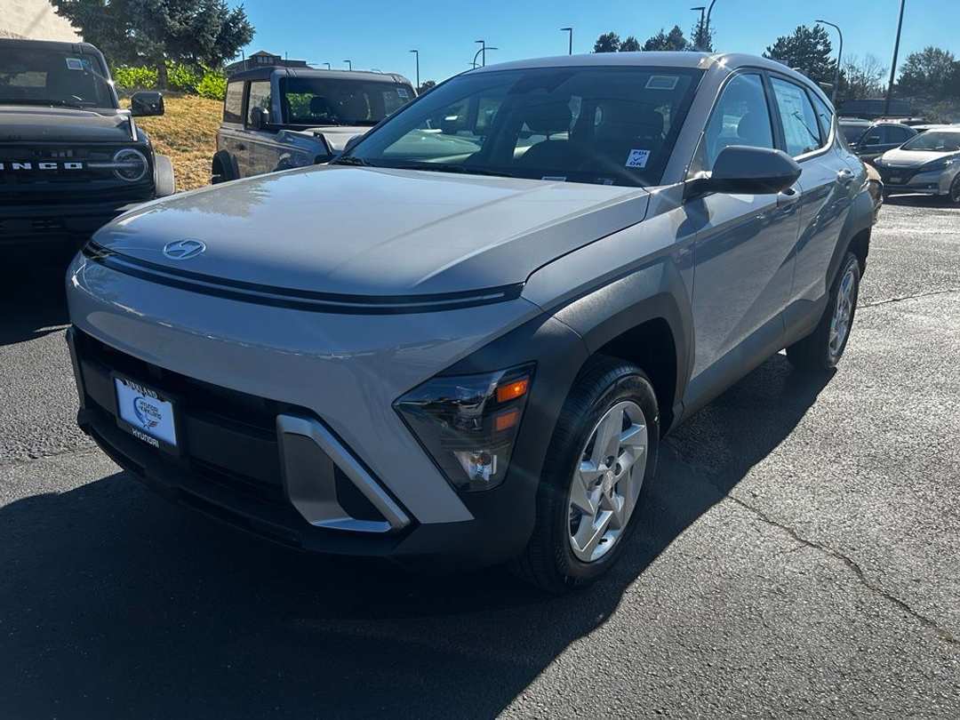 2027 Hyundai Kona SE - Image 2