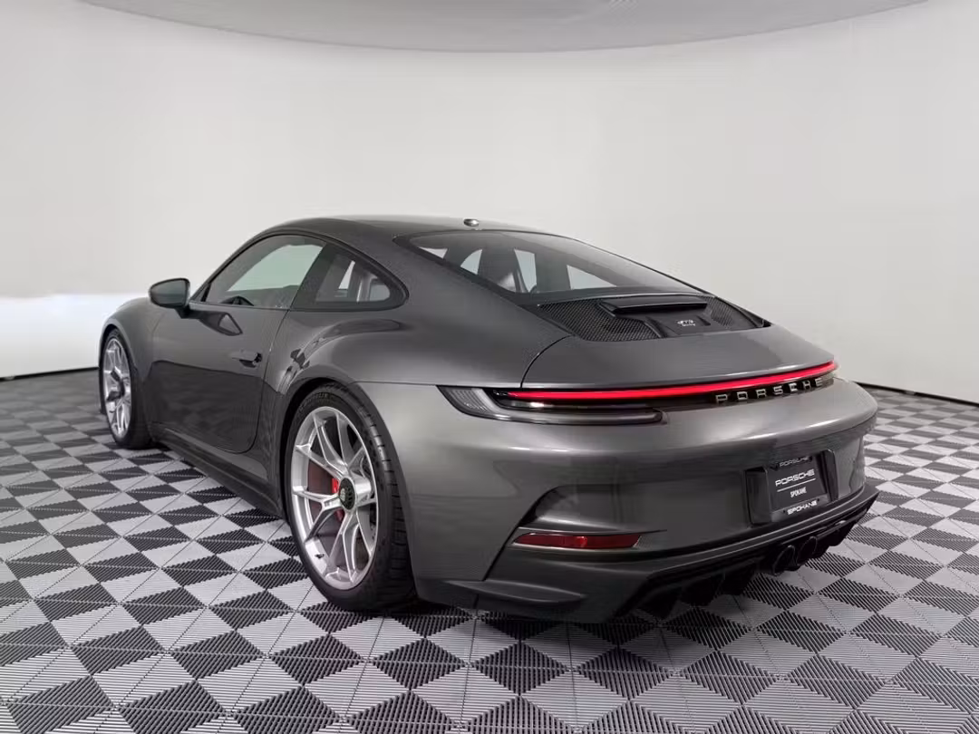 2023 Porsche 911 GT3 - Image 3