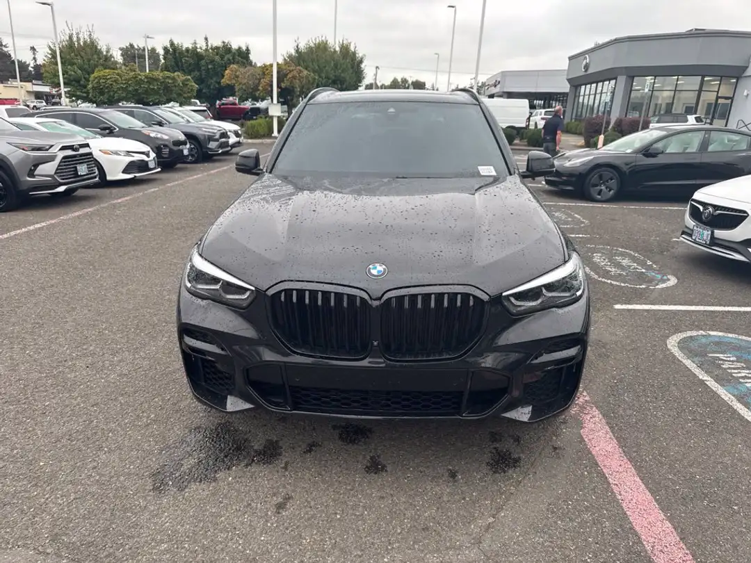 2022 BMW X5 xDrive40i - Image 2