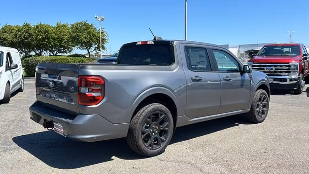 2026 Ford Maverick Lobo Standard - Image 3