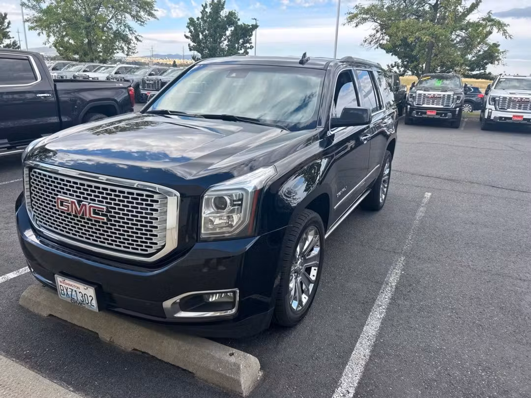 2016 GMC Yukon Denali - Image 2