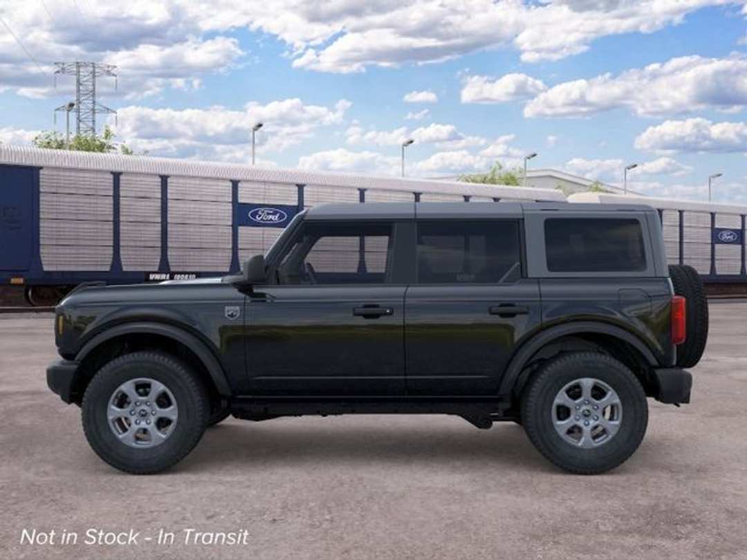 2026 Ford Bronco Big Bend - Image 3