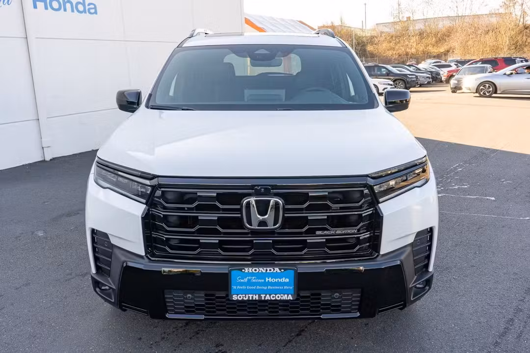 2026 Honda Pilot Black Edition w/Function Package - Image 3