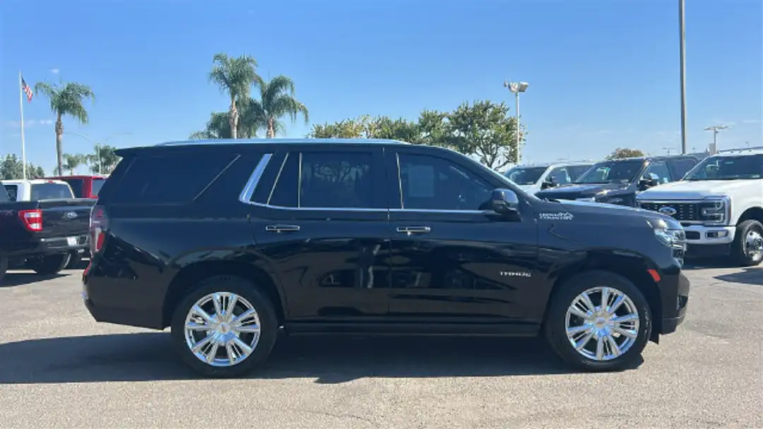 2021 Chevrolet Tahoe High Country - Image 2