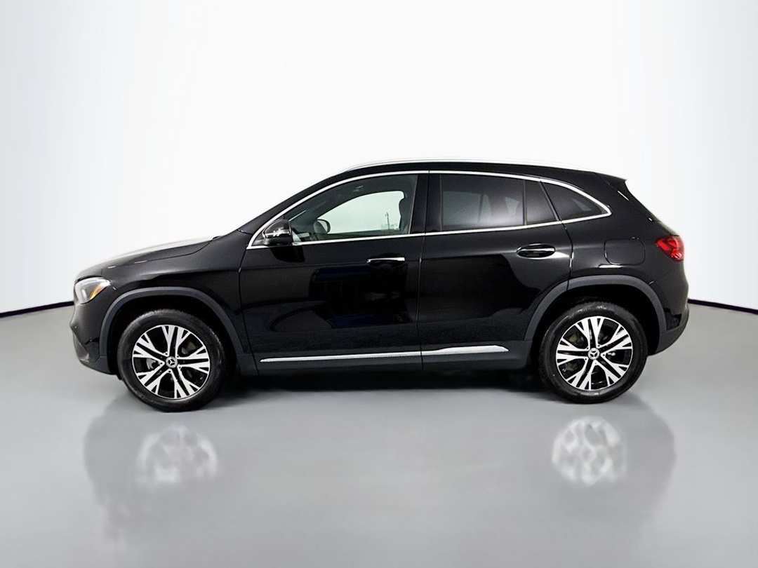 2026 Mercedes-Benz GLA GLA 250 - Image 2