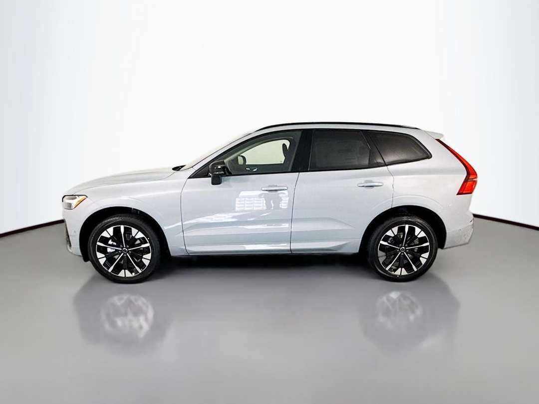 2026 Volvo Xc60 B5 Plus - Image 2
