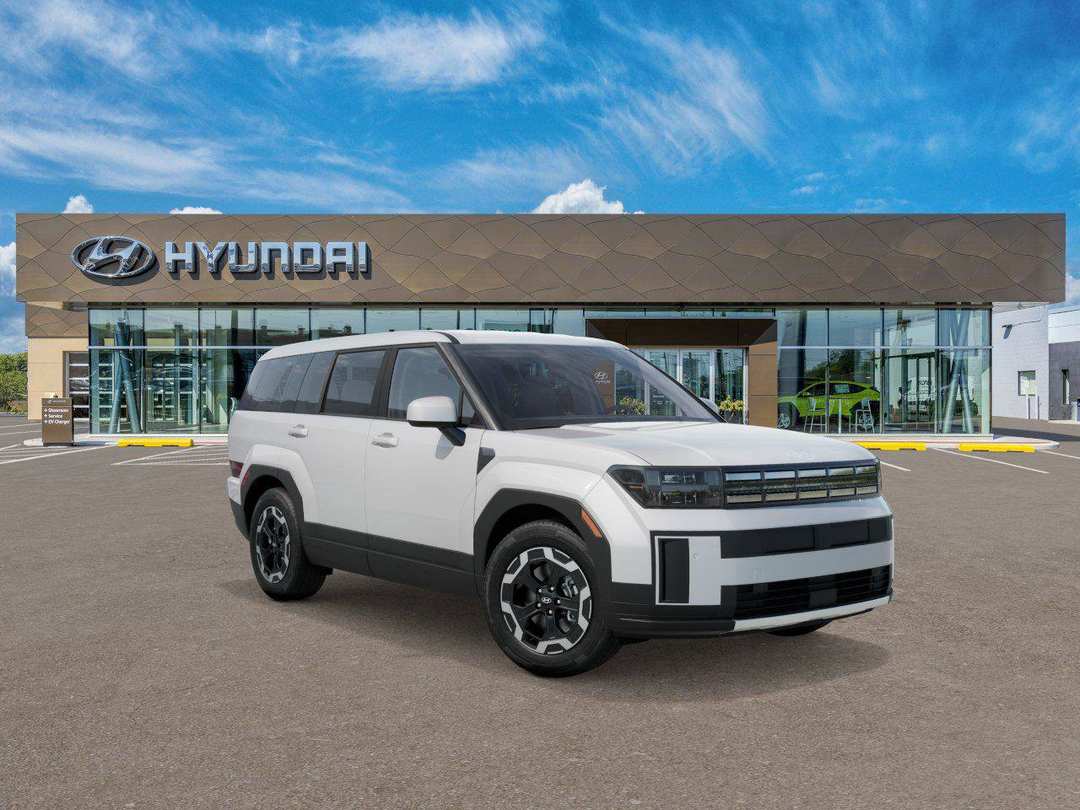 2027 Hyundai Santa Fe Hybrid SE - Image 2