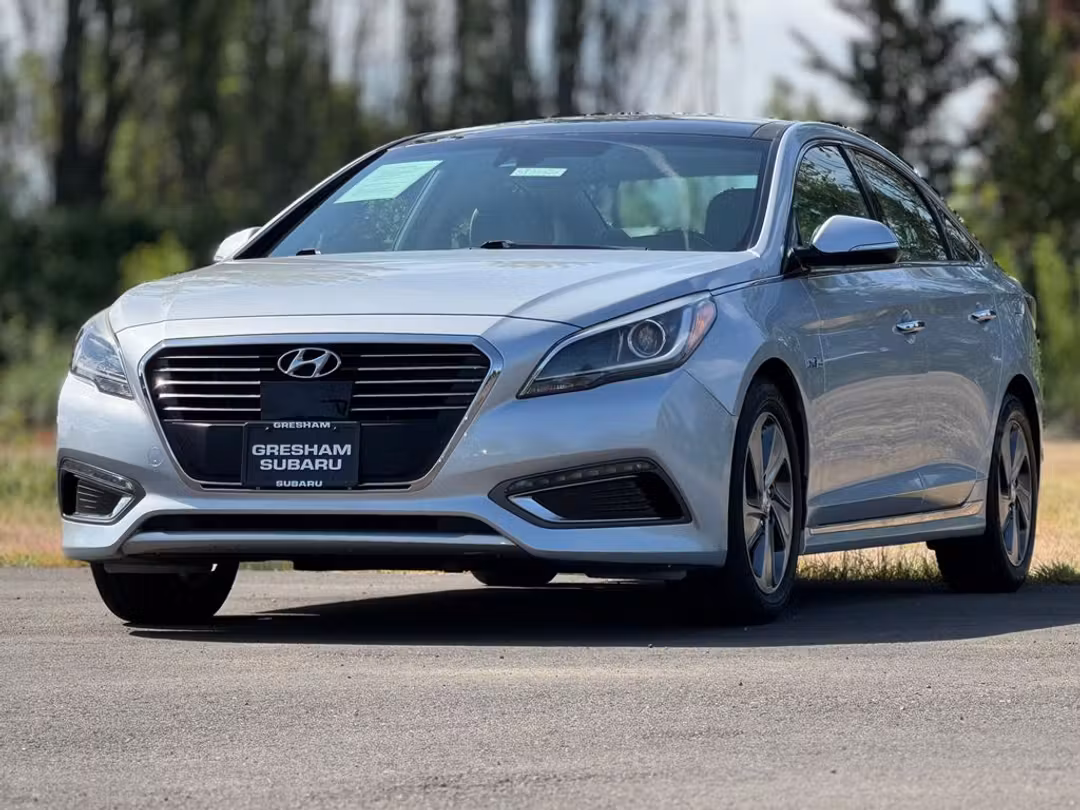 2017 Hyundai Sonata Hybrid Limited - Image 3