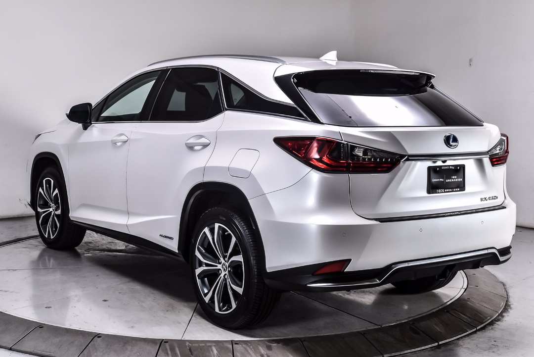 2022 Lexus RX 450h - Image 3
