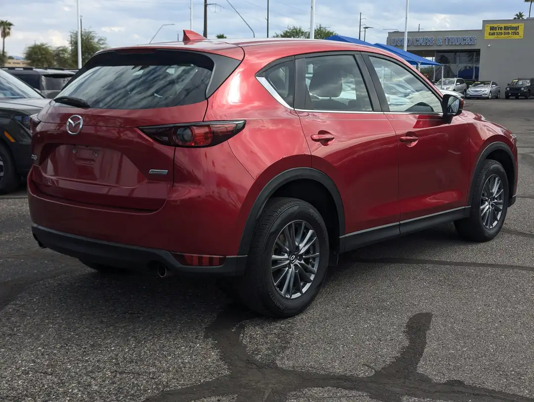 2017 MAZDA CX-5 Sport - Image 2