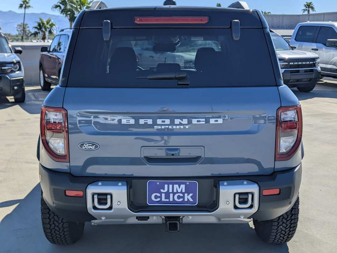 2026 Ford Bronco Sport Outer Banks - Image 3