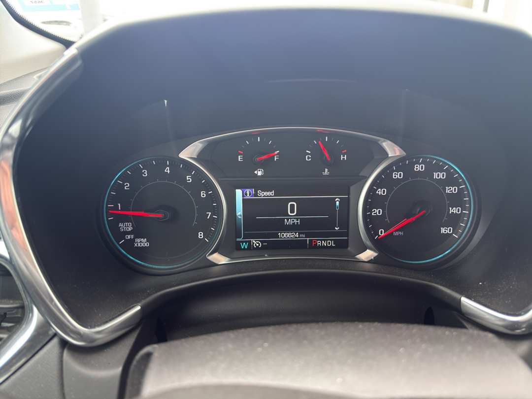 2018 Chevrolet Equinox Premier - Image 2