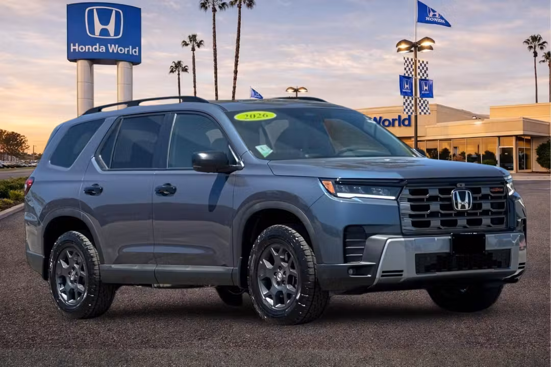 2026 Honda Pilot TrailSport - Image 2