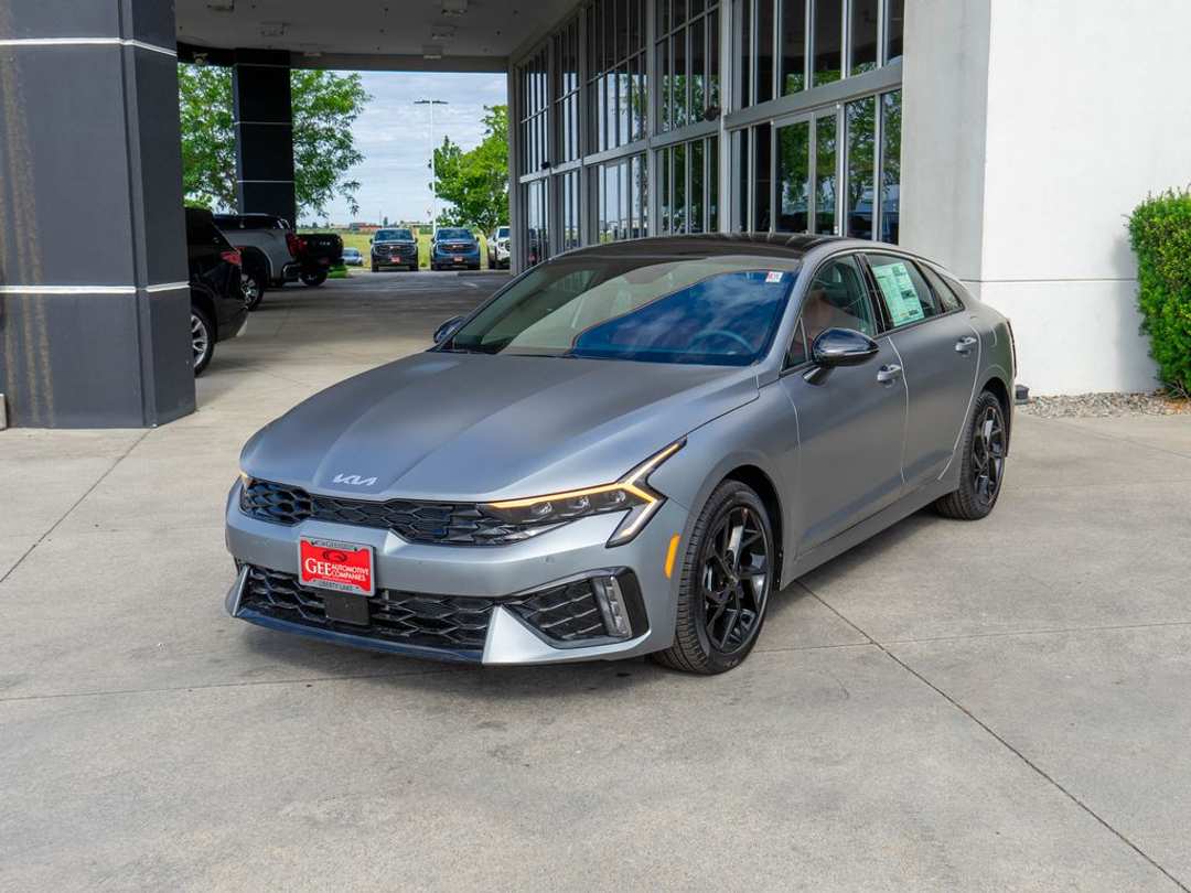 2026 Kia K5 GTLine - Image 3