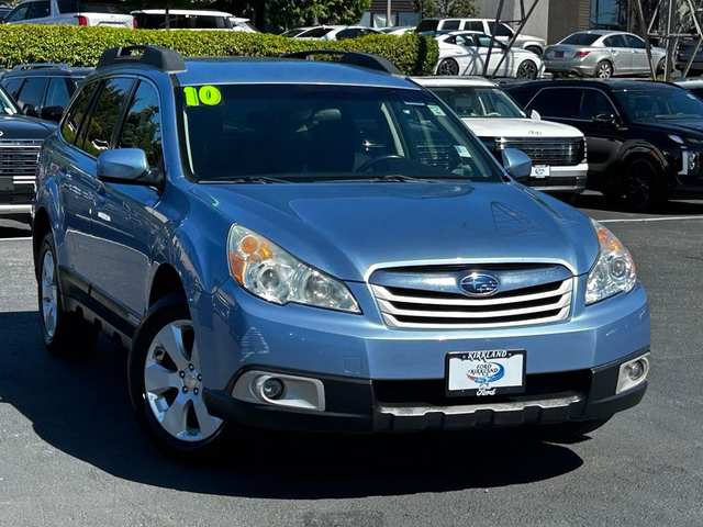 2010 Subaru Outback 2.5i Premium