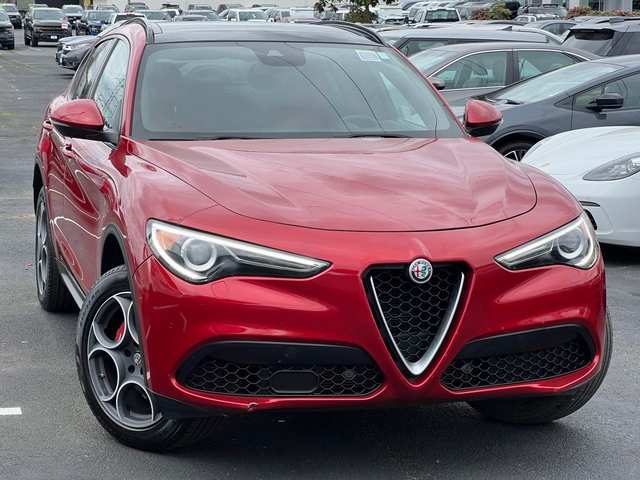 2019 Alfa Romeo Stelvio Ti Sport