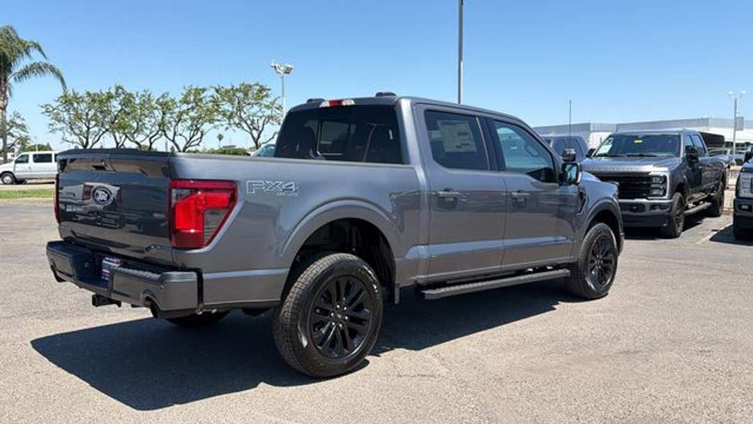 2026 Ford F-150 XLT - Image 3