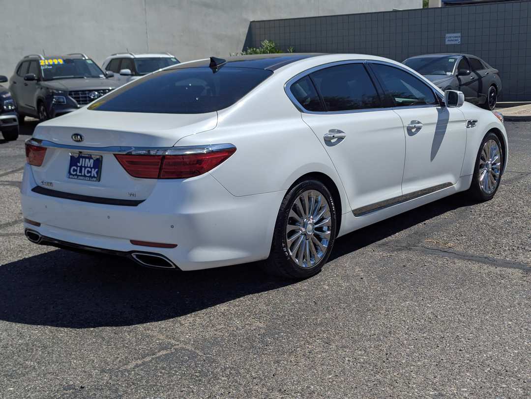 2016 Kia K900 Luxury - Image 2