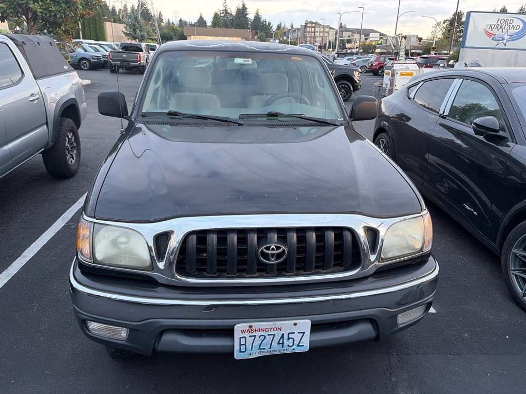 2004 Toyota Tacoma Base - Image 3