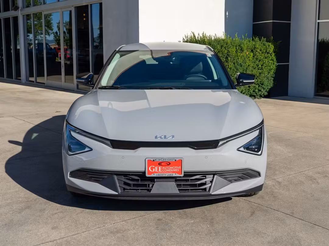 2026 Kia Ev6 Light - Image 2
