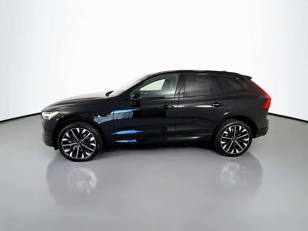 2026 Volvo Xc60 Plug-In Hybrid T8 Ultra - Image 2