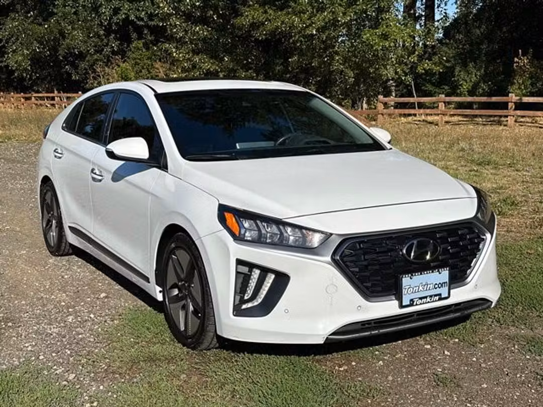 2020 Hyundai Ioniq Hybrid Limited - Image 2