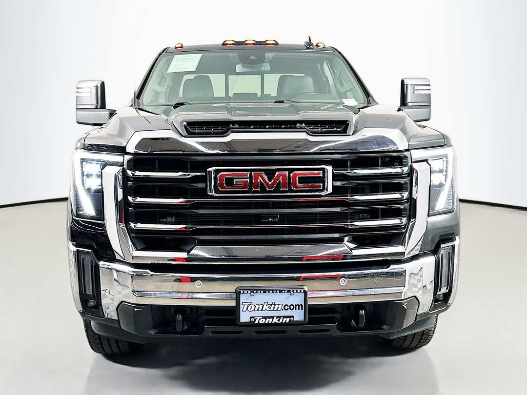 2025 GMC Sierra 2500Hd SLT - Image 2
