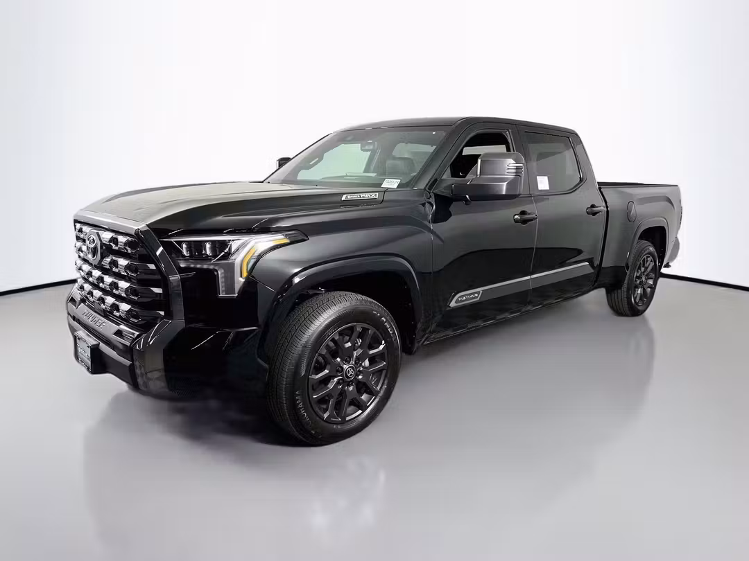 2026 Toyota Tundra Hybrid Platinum - Image 3