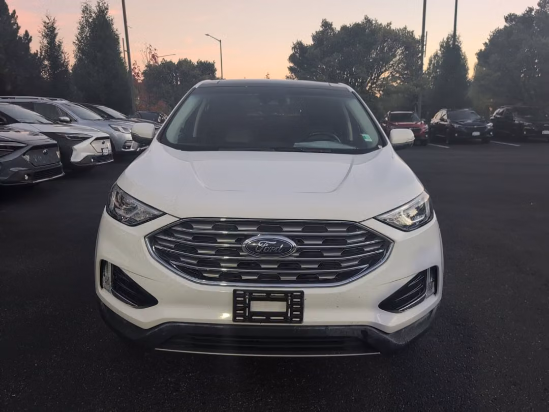 2019 Ford Edge SEL - Image 2