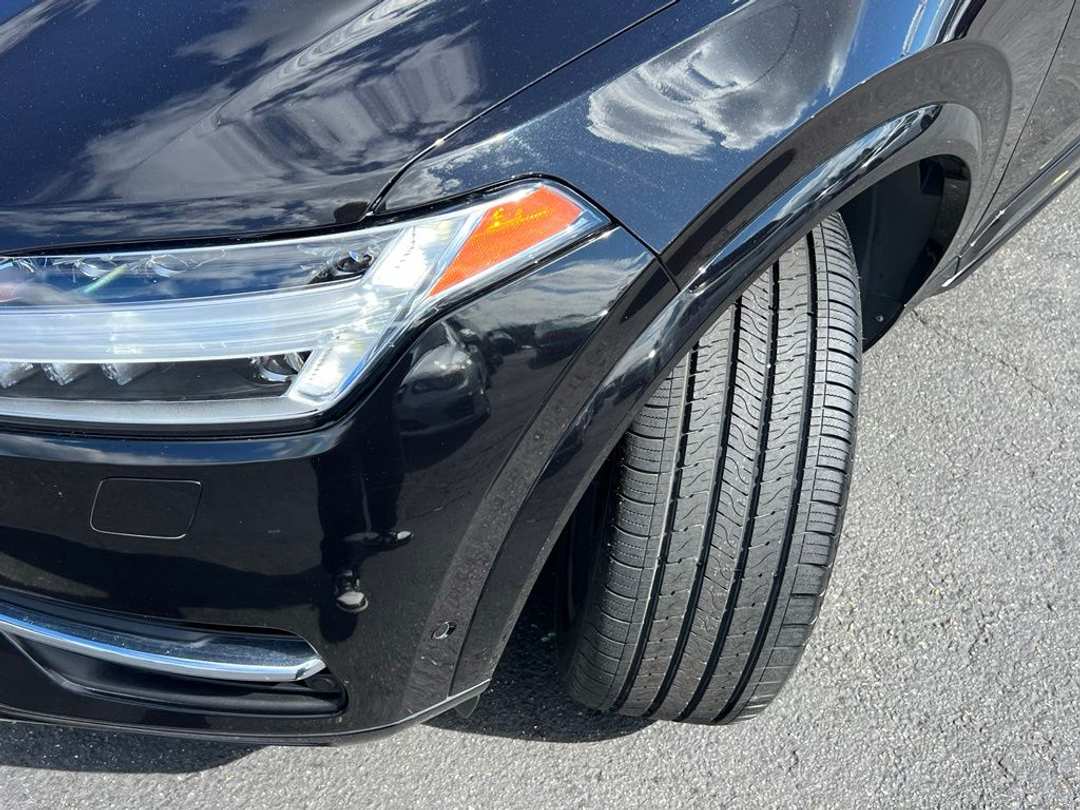 2018 Volvo Xc90 T5 Momentum - Image 2