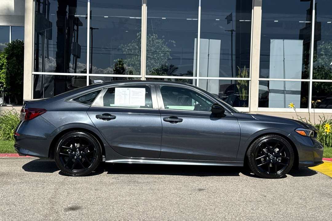 2025 Honda Civic Sport - Image 3