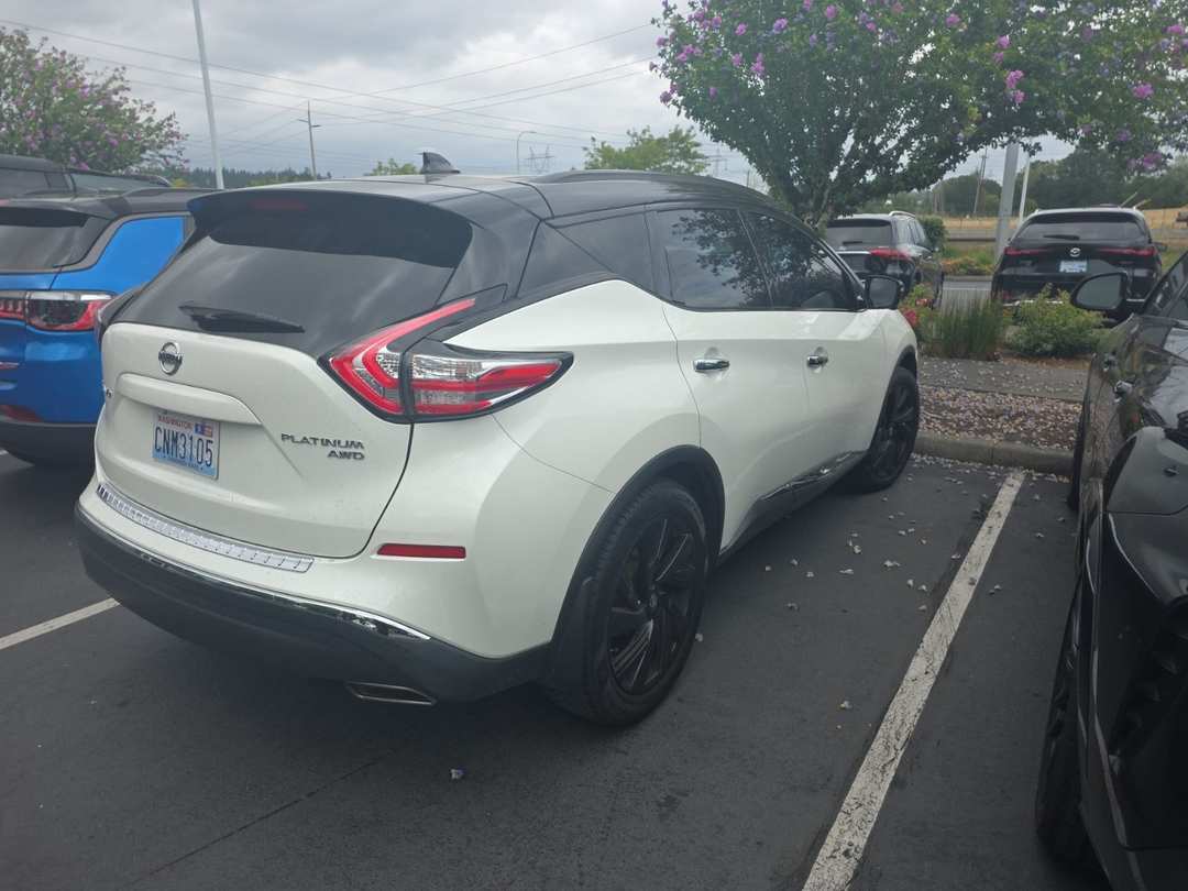 2017 Nissan Murano Platinum - Image 3