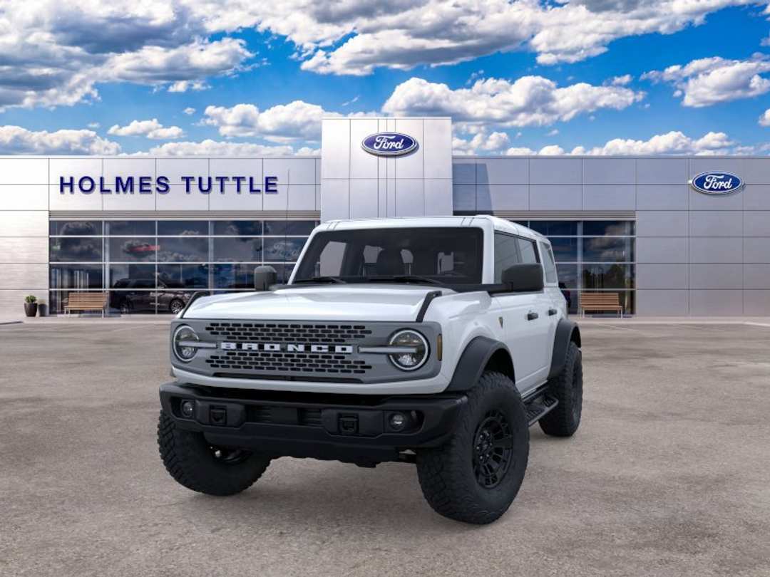 2026 Ford Bronco Badlands - Image 2