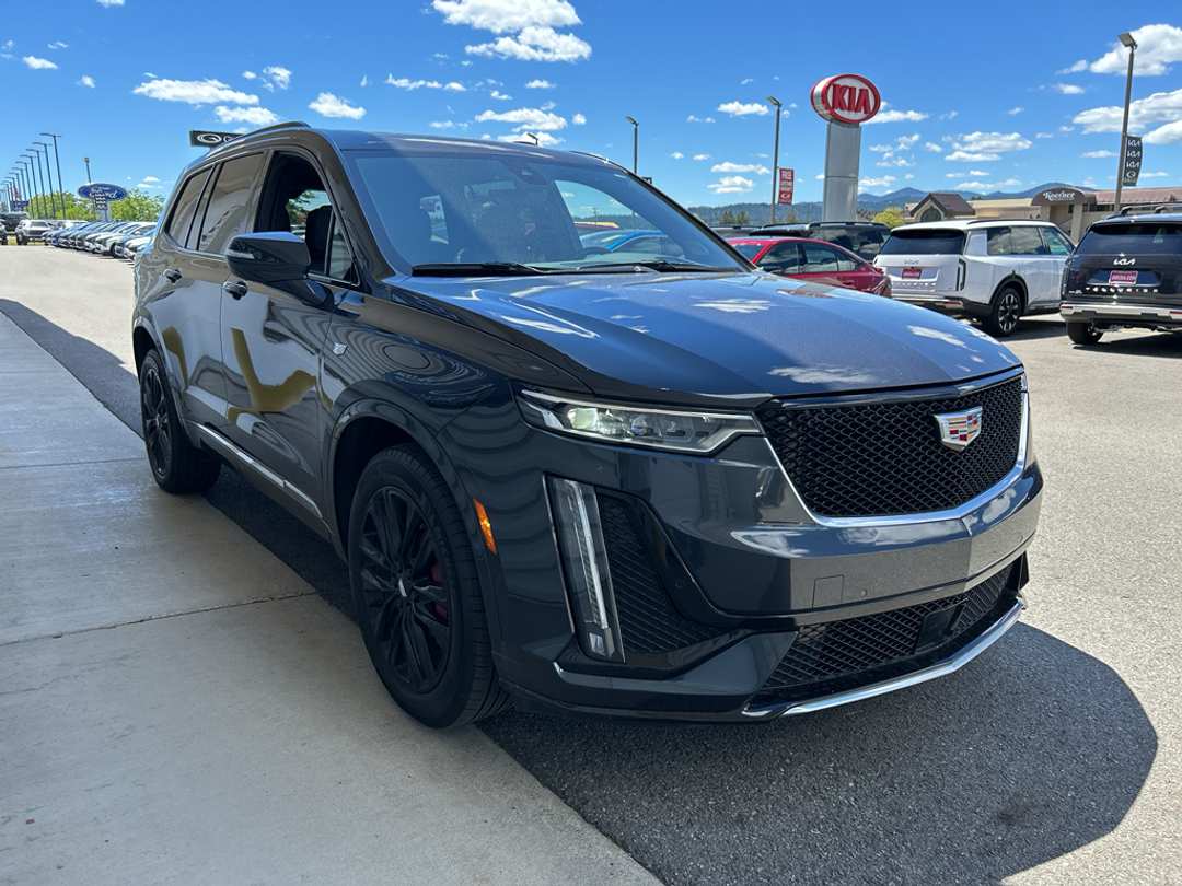 2023 Cadillac Xt6 Sport - Image 3