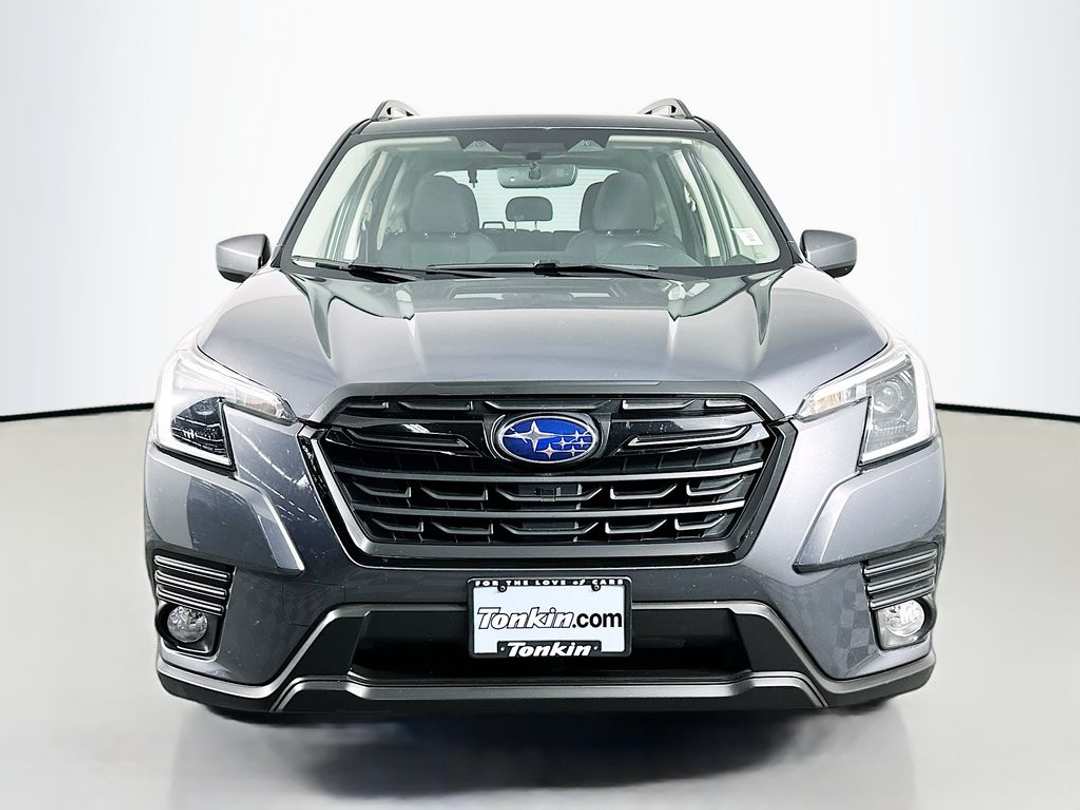 2023 Subaru Forester Premium - Image 3