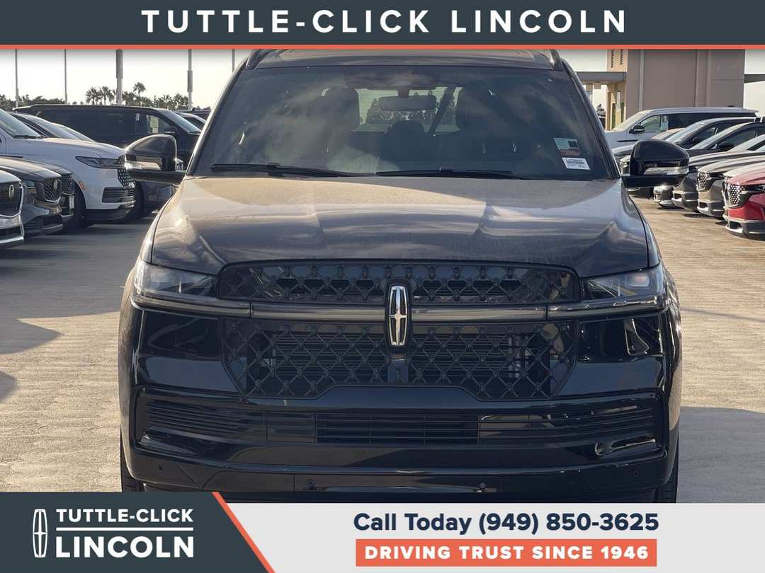 2027 Lincoln Navigator L Reserve - Image 2