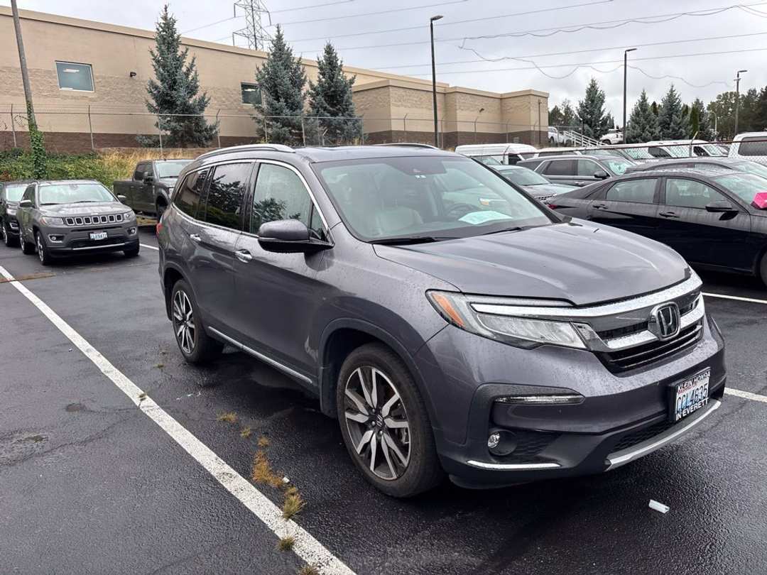 2022 Honda Pilot Touring - Image 3