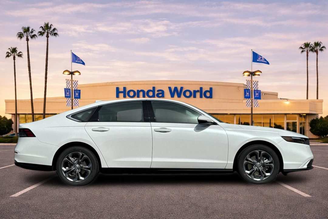 2026 Honda Accord Hybrid EXL - Image 3