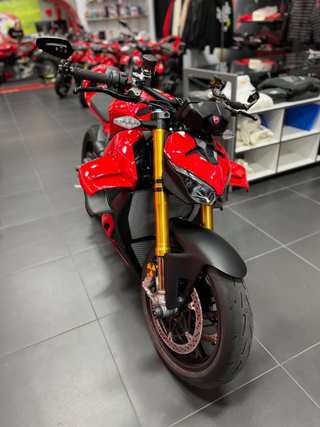 2026 Ducati Streetfighter V4S Demo