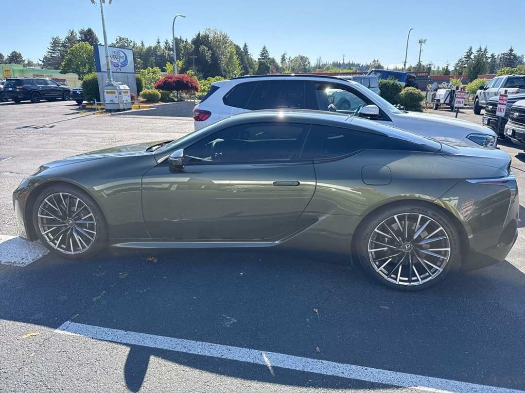 2024 Lexus Lc 500 - Image 2