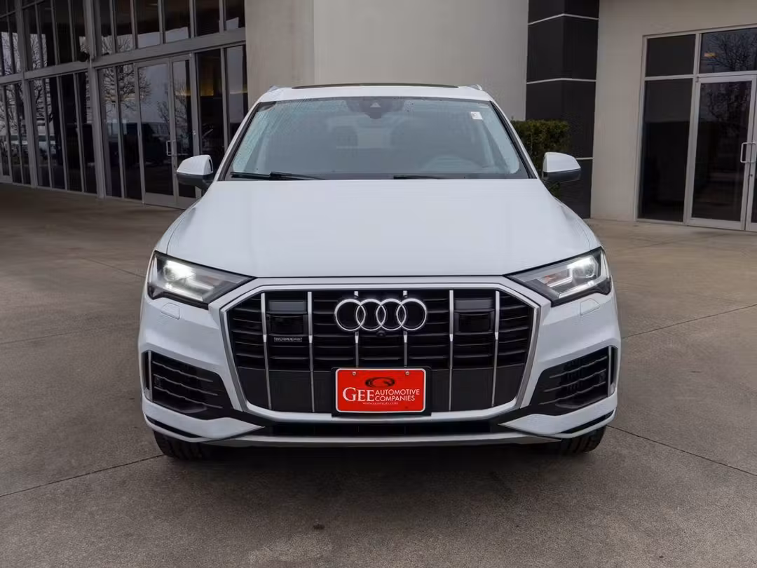 2022 Audi Q7 55 Premium Plus - Image 2