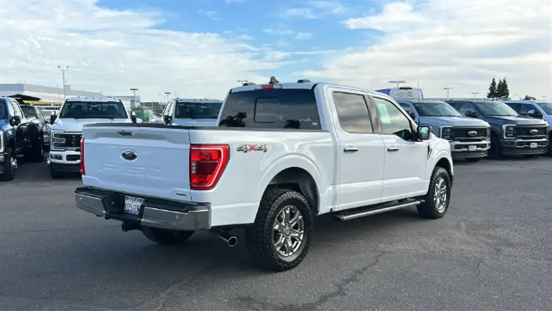 2022 Ford F-150 XLT - Image 3