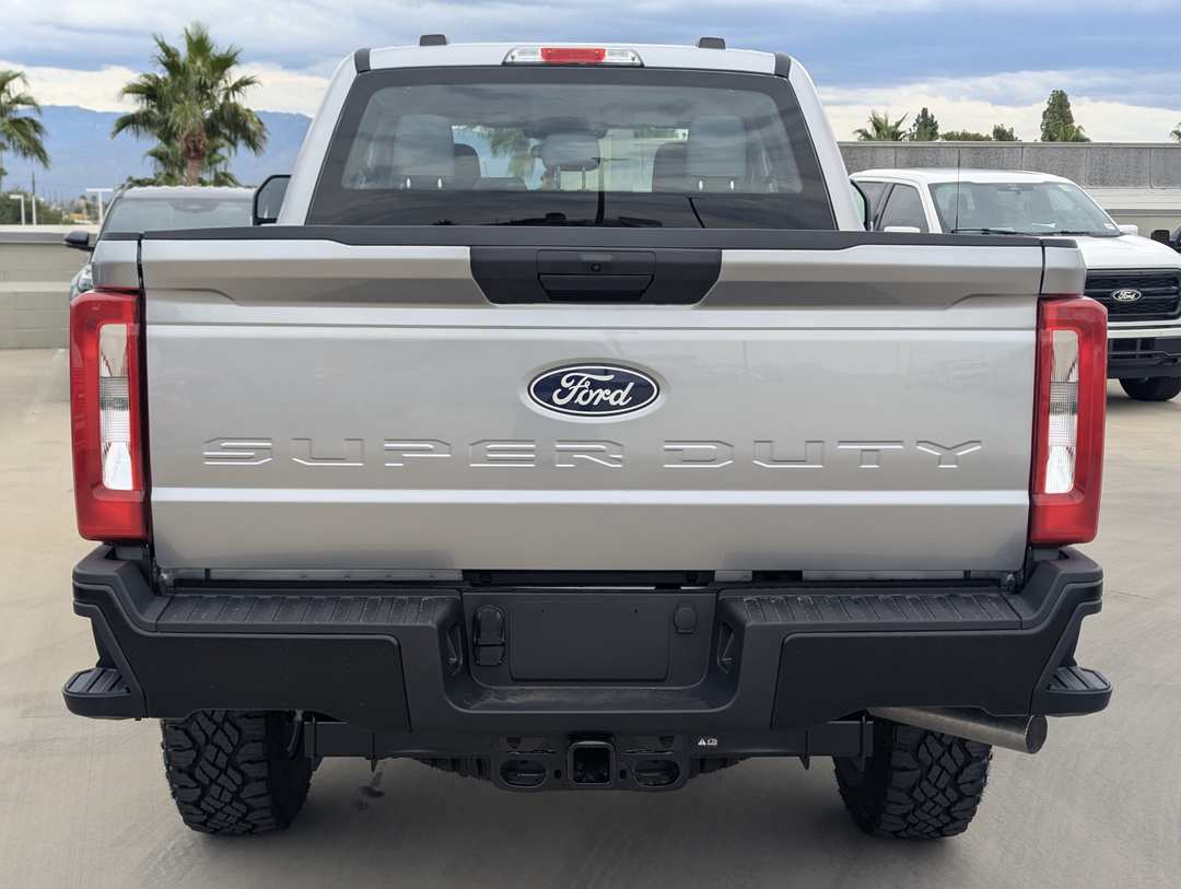 2027 Ford Super Duty F-250 Srw XL - Image 3