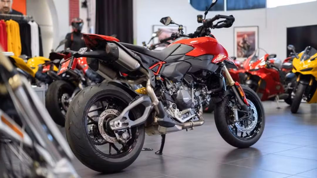 2026 Ducati Hypermotard V2 - Image 2