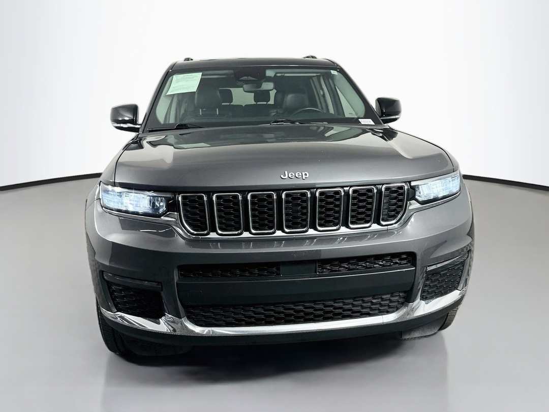 2022 Jeep Grand Cherokee L Limited - Image 2