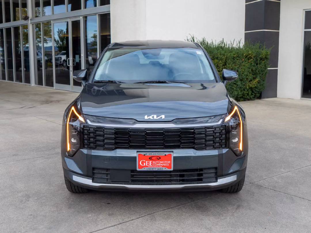 2027 Kia Sportage Hybrid S - Image 2