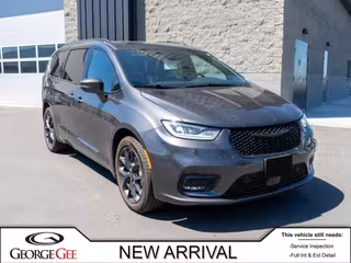 2021 Chrysler Pacifica Touring L