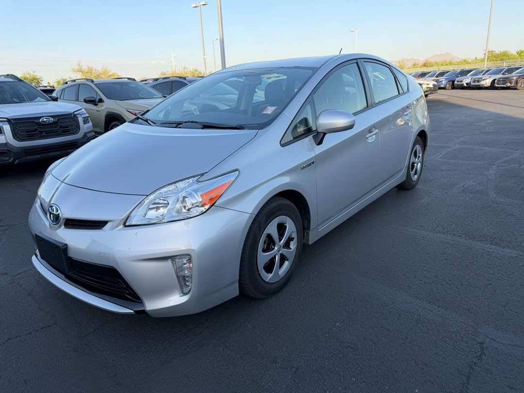2015 Toyota Prius Two - Image 3